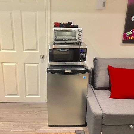 Luxury Bachelor Suite بوينت كلير المظهر الخارجي الصورة